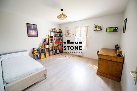 A LOUER – BELLEVILLE EN BEAUJOLAIS – Maison 100m² de plain pied sur 405m² - Photo 4