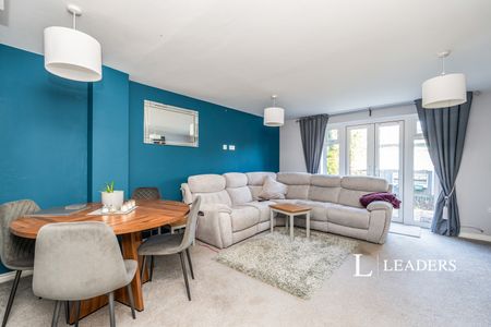 3 bedroom house to rent Prospect Road, Southampton, SO19 - Photo 2