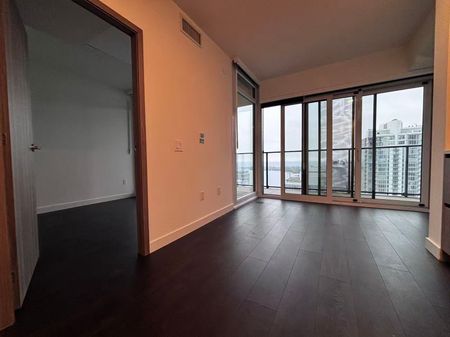 For Lease - 1 Concord Cityplace Way Unit# 4707, Toronto, Ontario - Photo 3