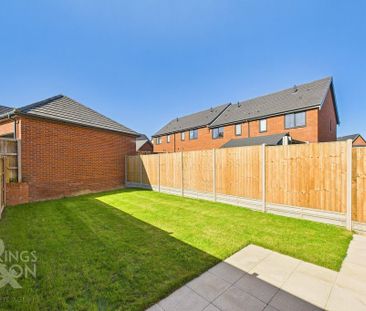 2 bedroom semi-detached house to rent - Photo 3