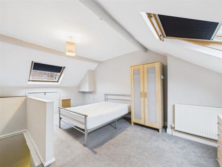 3 bedroom terraced house to rent - Photo 4