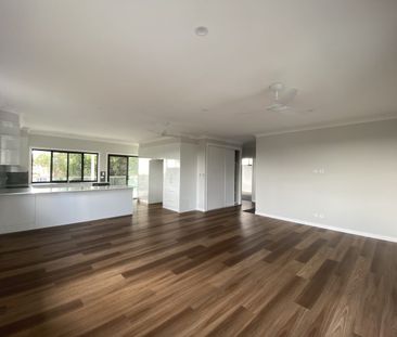 Newly Renovated, Spacious & Ready to Enjoy - Photo 6
