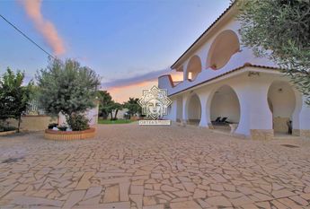 Villa con piscina - Sicilia