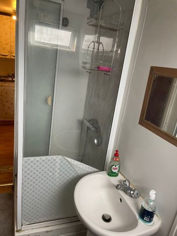 Studio Flat, High Road, IG1 - Photo 5