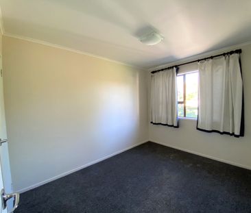 3 Bedrooms on Oreil Avenue - Photo 3