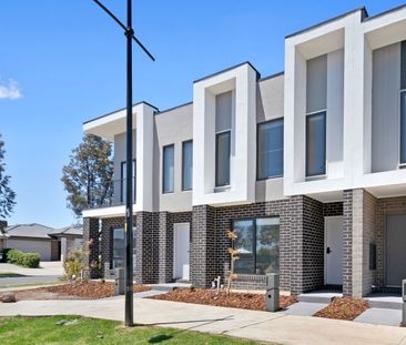 Stylish Two-Level Townhouse with Modern Comfort & Flexibility - Photo 5