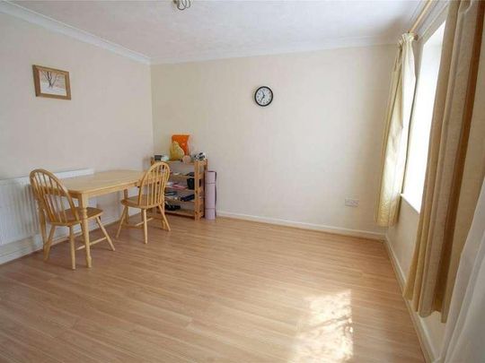 Mellow Ground, Swindon, Wiltshire, SN25 - Photo 1