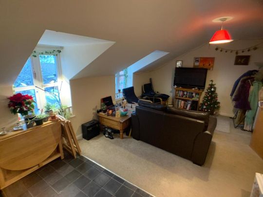 Stephenson Court, Leeman Road - 10969 - Photo 1