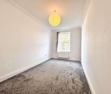 Mountbatten Lodge, Alumhurst Road, Bournemouth, Dorset, BH4 - Photo 1