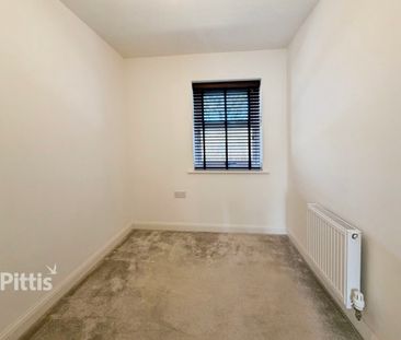 3 bedroom semi-detached house to rent - Photo 3