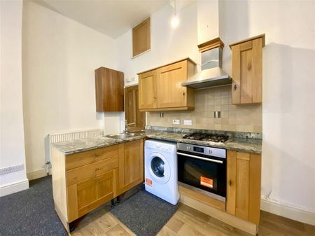 Surrey Street, Stokes Croft, BS2 8PS - Photo 2