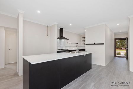 Modern 3-Bedroom Home in the Heart of Baldivis - Photo 3