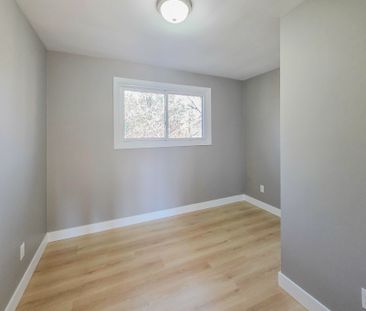 For Lease - 488 Dean Avenue Unit# Upper, Oshawa, Ontario - Photo 6