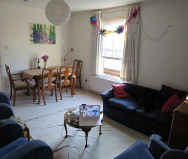 3 bedroom flat to rent - Photo 1