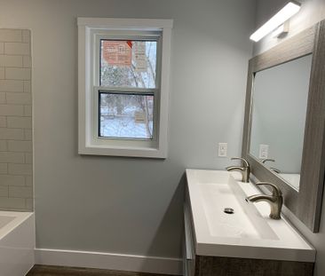 For Lease - 160 Toronto Street Unit# Main, Barrie, Ontario - Photo 3