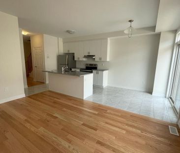 For Lease - 48 Bayardo Drive, Oshawa, Ontario - Photo 6