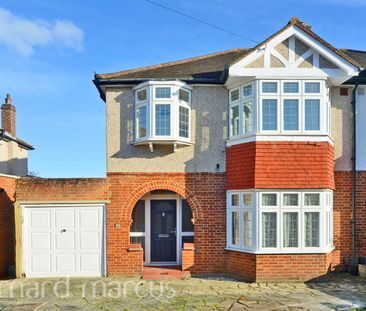 Edenfield Gardens, Surrey, Worcester Park - Photo 6