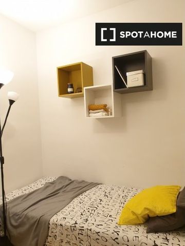 barcelona, Catalonia 08004 - Photo 5