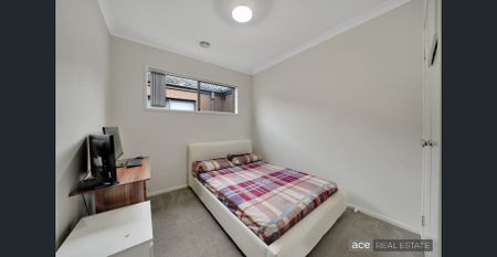 Beautiful Family Home for Rent in Truganina - Perfect Location and Modern Amenities! - Photo 3