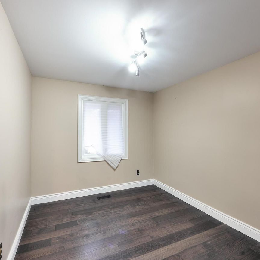 For Lease - 225 Patricia Drive, King, Ontario - Photo 1