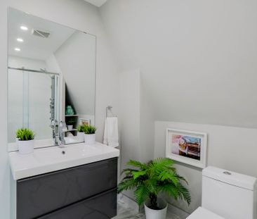 For Lease - 4 Freeman Street, Toronto, Ontario - Photo 2