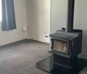 TAIHAPE - TWO BEDROOMS + SUNROOM - Photo 5