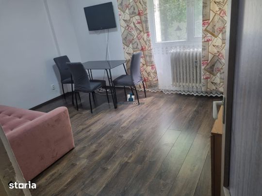 Inchiriere Apartament 2 Camere Decomandat Luica - Photo 1