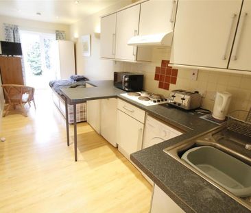 Studio to rent - Photo 3