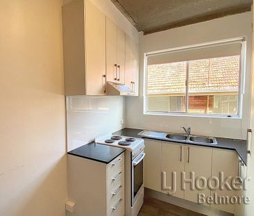 IDEAL LOCATION - Photo 2