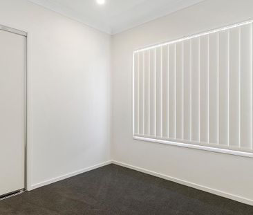 Brand New Family Home - Modern Comfort & Space! - Photo 2