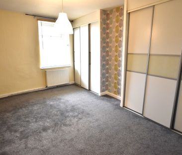 Heaton Road, Lostock, Bolton - Photo 4
