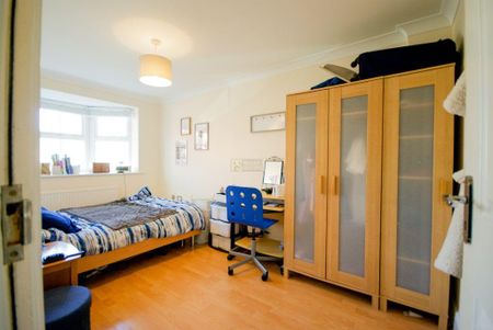 4 bedroom property to rent - Photo 4