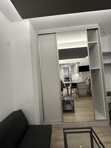 Studio/Γκαρσονιέρα για ενοικίαση Πύργος Αθηνών (Αμπελόκηποι - Πεντάγωνο) - Photo 3