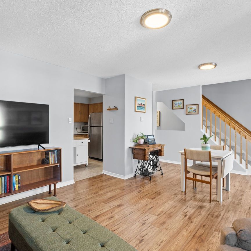 For Lease - 12 Terrace Drive Unit# 212, Bells Corners and South to Fallowfield, Ontario - Photo 1