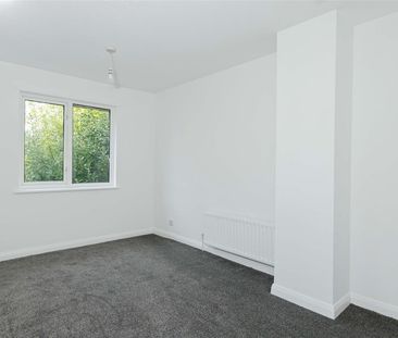 Blackpatch Grove, Shoreham-By-Sea - Photo 2