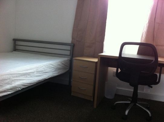 3 bedroom house share to rent - Photo 1