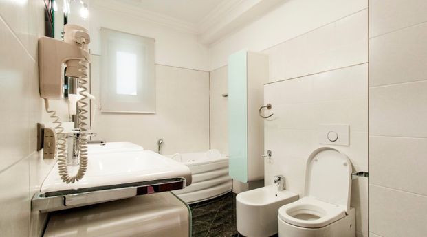 Apartament de inchiriat 2 camere zona Piata Romana, Bucuresti 105 mp - Fotografie 1