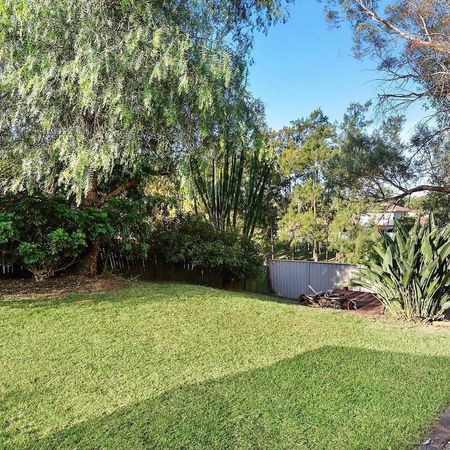 Charming 3-Bedroom Home - Photo 4