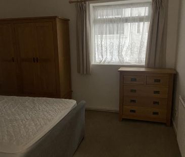 2 bedroom ground floor flat to rent - Photo 4