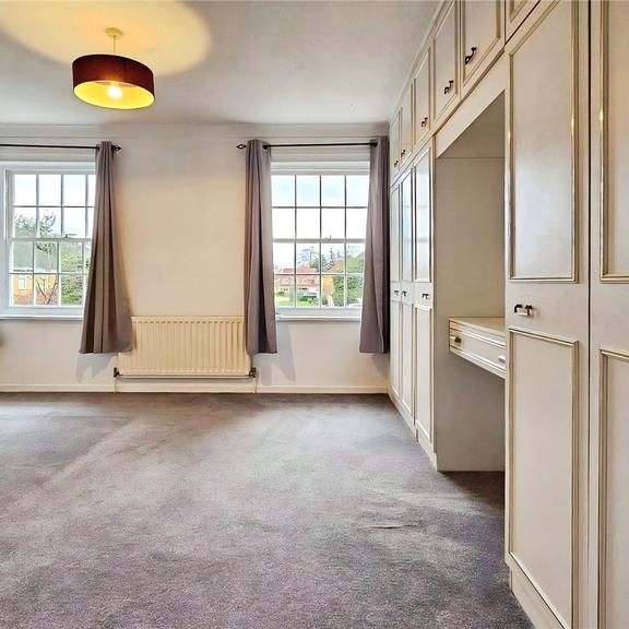 4 bedroom terraced house to rent - Photo 1