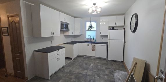 4 1/2 Rez De Chaussée, Duplex, 3 Parking - Photo 2