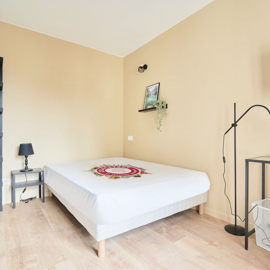 CHEVIGNE VL Roommate 4 Bedrooms at Reims - Photo 1