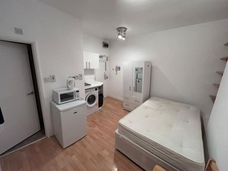 Studio Flat, London, SW1V - Photo 2