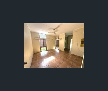 1 Windsor Close, Brinsmead, Qld 4870 - Photo 5