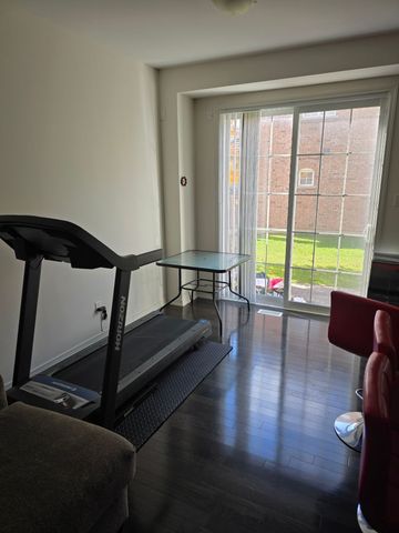 For Lease - 92 Honeyview Trail, Brampton, Ontario - Photo 2