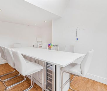 5 bedroom end of terrace house to rent - Photo 4