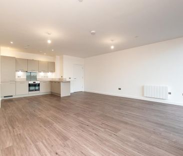 2 bedroom flat to rent - Photo 2