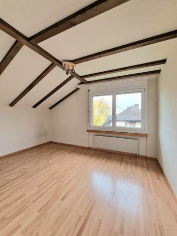 "Charmante Dachwohnung zu vermieten!" - Photo 4