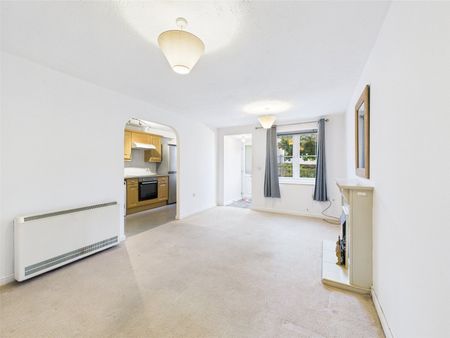 Hallen Close, Emersons Green, Bristol, BS16 - Photo 4