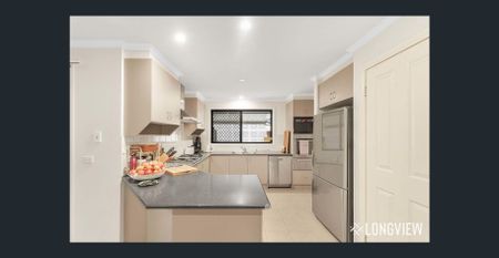 Home in the Desirable Henty Estate - Photo 5